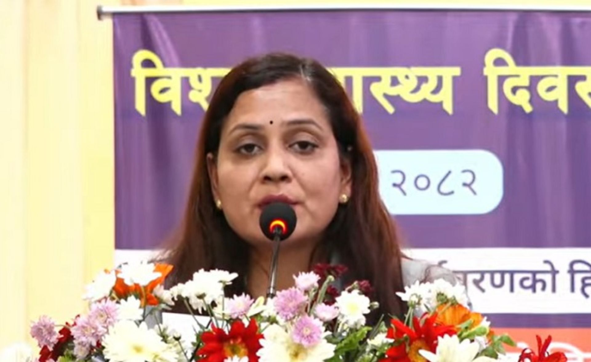 स्वास्थ्यमन्त्री मेहता आकस्मिक अनुगमनमा, झन्झट होइन राहत महसुस गराउन निर्देशन